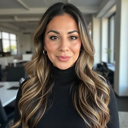 Danielle Saunders, Director of Sales on Influential Women
