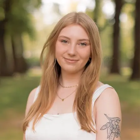Abigail Fletcher, Legal Assistant on Influential Women