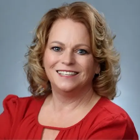 Shelli Jorkos, Director of Customer Service on Influential Women