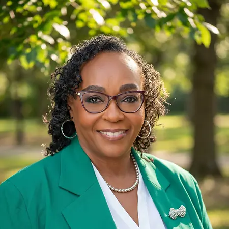 Selena Worrell, Vice President of Operations on Influential Women