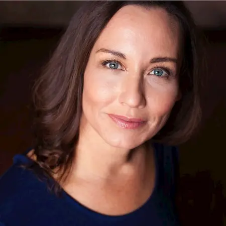 Angie Knight, Experienced Yoga Teacher + Trainer, Mentor, Retreat Leader, & Inspirational Speaker on Influential Women