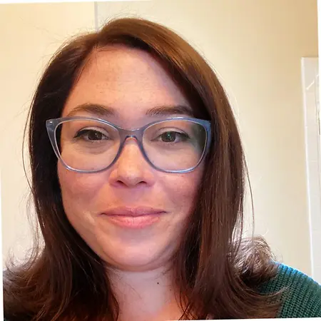 Lisa DeFelice, Head of Operations & Supply Chain on Influential Women