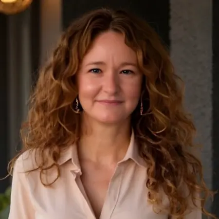 Desiree Eakin, Physician on Influential Women