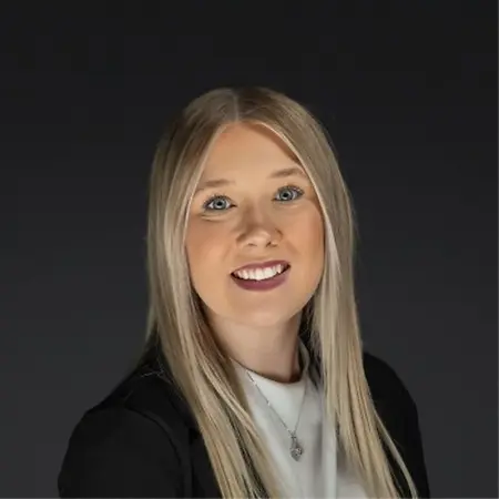 Madison Ormsby, Youth Career Coach at River Valley Resources Inc. on Influential Women
