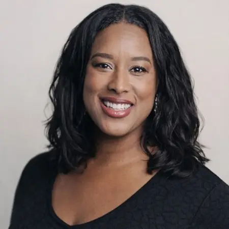 Dr. Veronica Smith, Business Coach | LinkedIn Profile Optimization Expert | AI Consultant on Influential Women