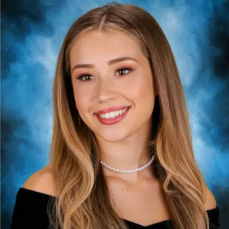 Samantha  Bryant, Social Media Marketing Intern on Influential Women