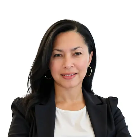 Michelle Hunter, Fractional Chief of Staff | Executive Operations Strategist on Influential Women