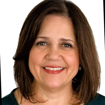 Dania Alen, Transpersonal Life and Business Coach on Influential Women
