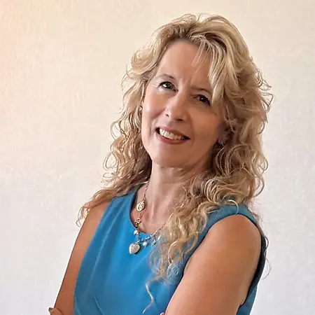 Erica Elliott, MS, LPC, CIMHP, CTT, CTFT, CBHP, EMDRIA, CEO on Influential Women