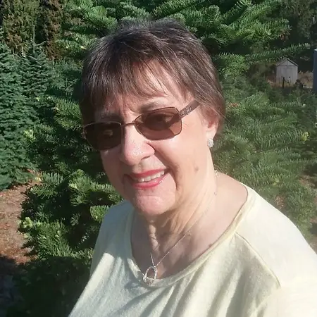 Roseann Cotton, Author Mending Vanessa An Oregon Romance on Influential Women