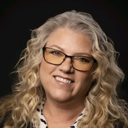 Liz Mallen, Business Relationship Partner / Contract Sales Manager on Influential Women