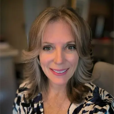 Jennifer Sultzaberger, Remote Online Notary Public Mobile Loan Singing Agent on Influential Women