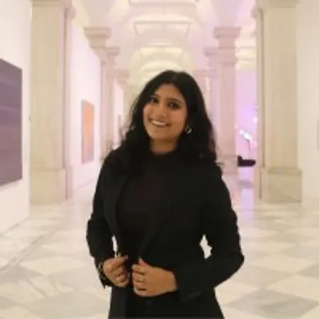 Marisa Parikh, Undergraduate Research Fellow on Influential Women