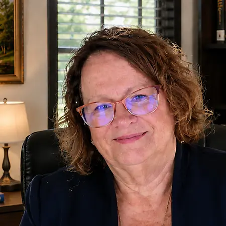 Donna Faye Wampler, Field Insurance Agent on Influential Women
