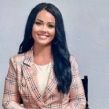 Kali Drewes, Strategic Account Executive on Influential Women