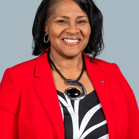 Mikki Moss, Vice President Business Banking | Community Development Coordinator on Influential Women
