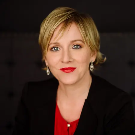 Christina Hester Snyder, Partner/ Wealth Advisor /Director of Financial Planning on Influential Women