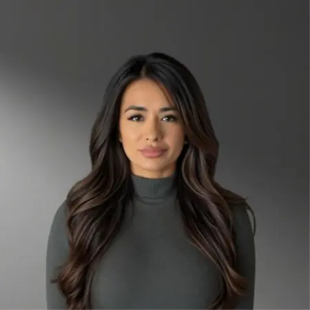 Elle Esparza, Sales Executive on Influential Women