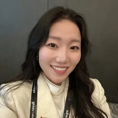 Rebecca (Hyeonseo) Wi, Operations Manager on Influential Women
