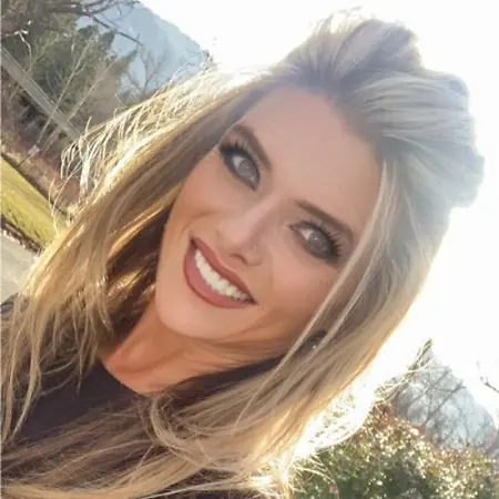 Leslie McCarroll, Wholesale Account Executive on Influential Women