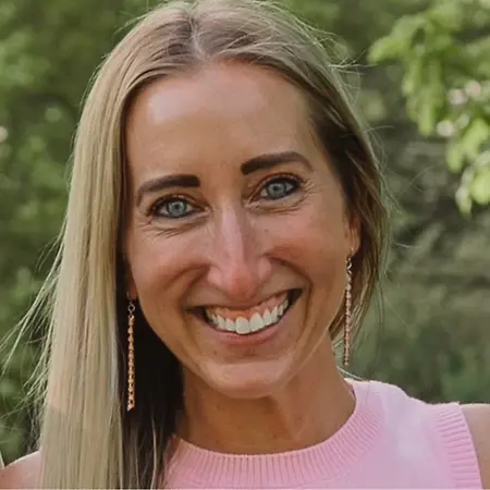 Malorie Mueller, Executive Assistant on Influential Women