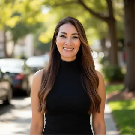 Laura Oliver-Suos, AVP, Global Talent Brand & Recruitment Marketing Manager on Influential Women
