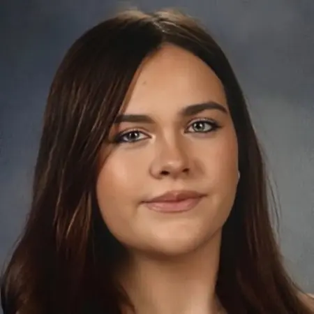 Chloe Brooks, Summer Intern on Influential Women