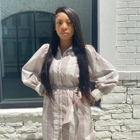 Daizja Walker, Customer Service Consultant on Influential Women