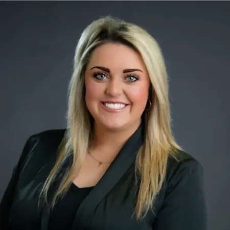 Shelby Barclay Allen, Executive Assistant & Office Manager on Influential Women
