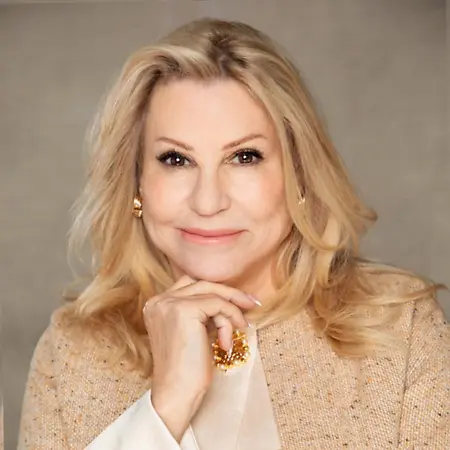 Lois Lee, Founder & President on Influential Women