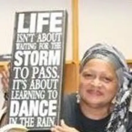 Ayesha Mustafaa, Editor of Muslim Journal, Journalism Professor at Tougaloo College on Influential Women