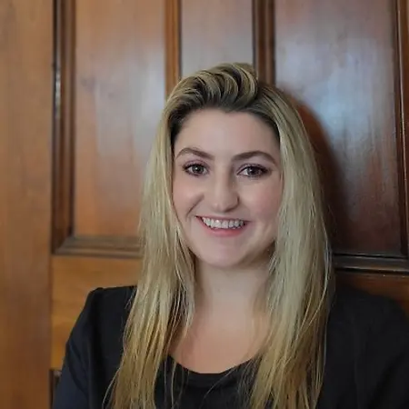 Marissa R. Gillis, Research Analyst on Influential Women