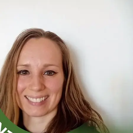 Leanne Arroyo, Shopper on Influential Women