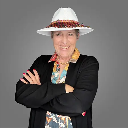 Lisa Carter, Founder & CEO | Chief Brand Strategist | Client Success Director on Influential Women