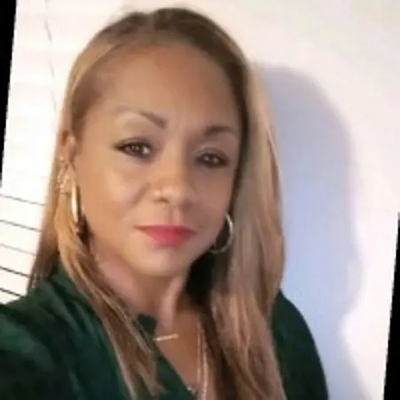 Persephone Wallace, Notary Loan Signing Agent on Influential Women