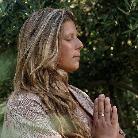 Lindsey Kraten, Sound Meditation Practitioner | Yoga Instructor | Private Chef | Corporate Wellness Specialist on Influential Women