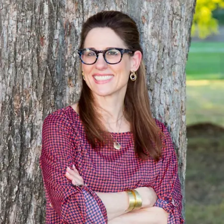 Sue Schwartz, Leadership Coach | Systemic Team Coach | Founder, Fortifying U | It Lives in Conversation™ on Influential Women