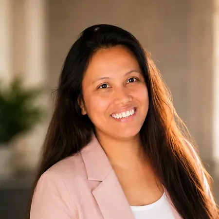 Divine Grace Corcio, Business Consultant | Funnel Strategist | Automation Consultant on Influential Women