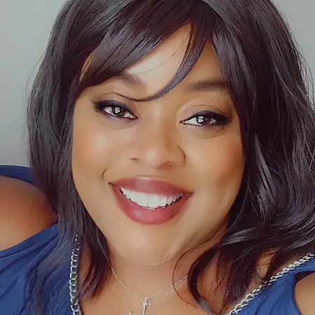 Yohanna Louis-Jacques, Commodity Trader Consultant & Illuminating Properties, LLC on Influential Women