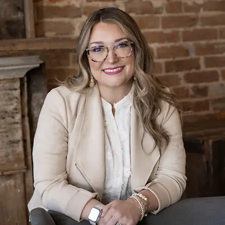 Larissa Darter, Founder and Business Owner on Influential Women