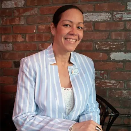 Elizabeth Conde, LMSW-SIFI, AWA, School Social Worker | Therapist | Adjunct Professor on Influential Women