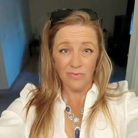 Kristen Hoffman, Doctor Recruiter on Influential Women