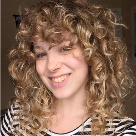 Samantha Blosser, B'nai Mitzvah Program Coordinator & Cantorial Assistant on Influential Women