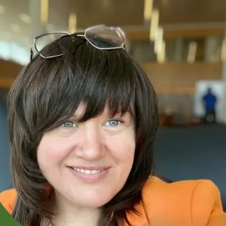 Iryna Lukecha, Team Leader, Life Coach, Psychologist, University Lecturer on Influential Women