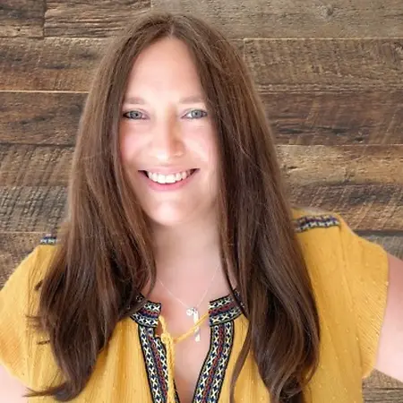 Heather Rosenbaum, Senior Corporate Recruiter on Influential Women