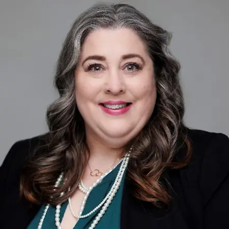 Kelley Fluharty, Senior Executive Assistant on Influential Women