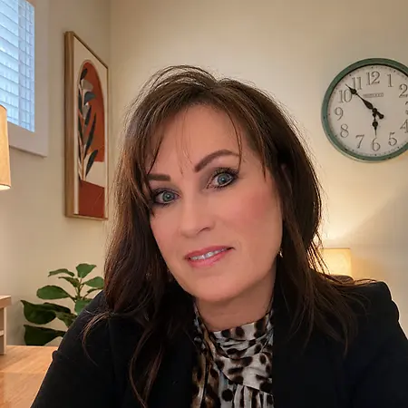 Lisa Carpenter, MA, LPC, Owner and Licensed Professional Counselor on Influential Women