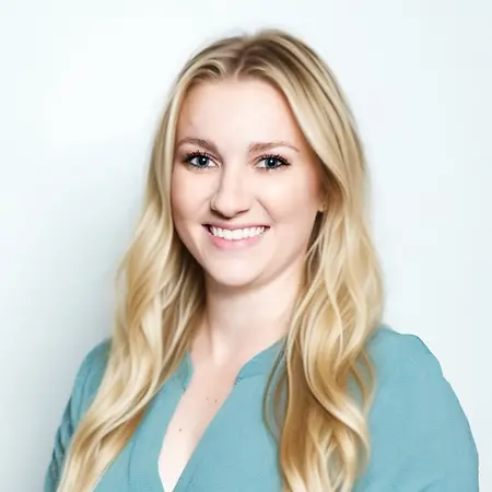 Robynne Householder, Senior Sales Executive on Influential Women