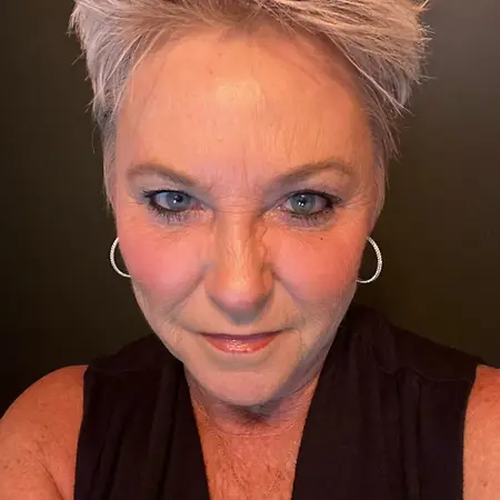 Holly Estel, Clinical Advisor on Influential Women