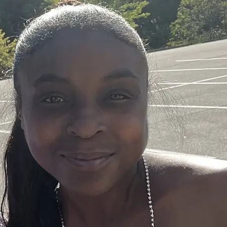 Shronda Bailey, Property Manager on Influential Women
